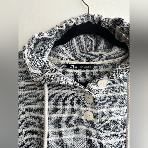 Zara Striped Crop Hoodie - Picture 2 of 5